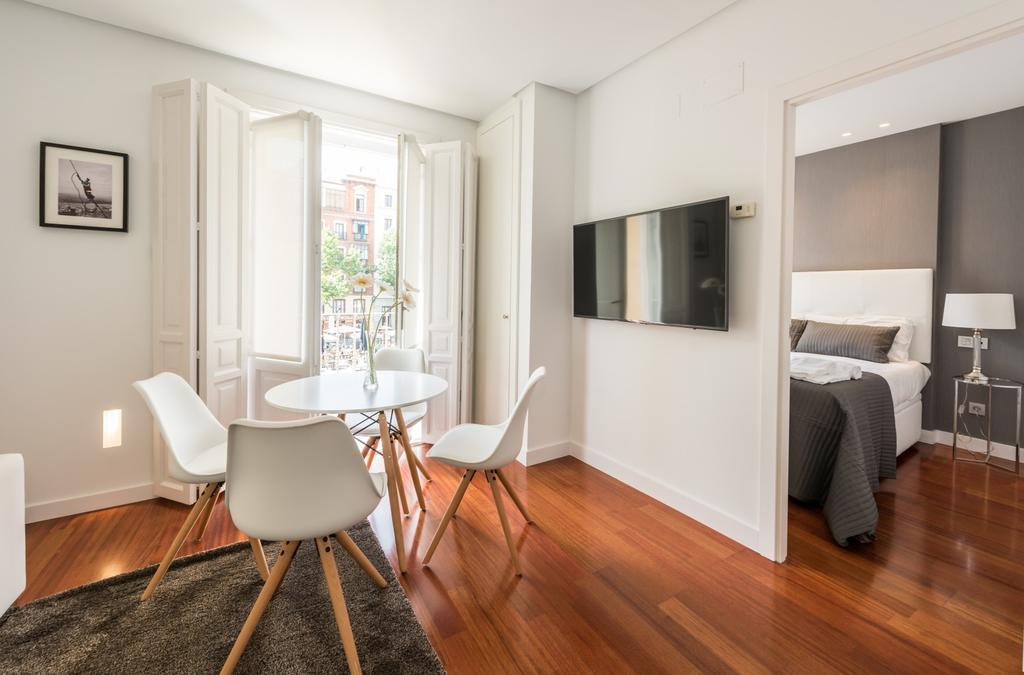 Santa Ana Plaza Lejlighed Madrid Eksteriør billede